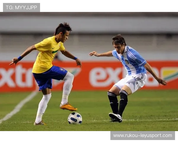 内马尔底线突破再次秀出脚下艺术