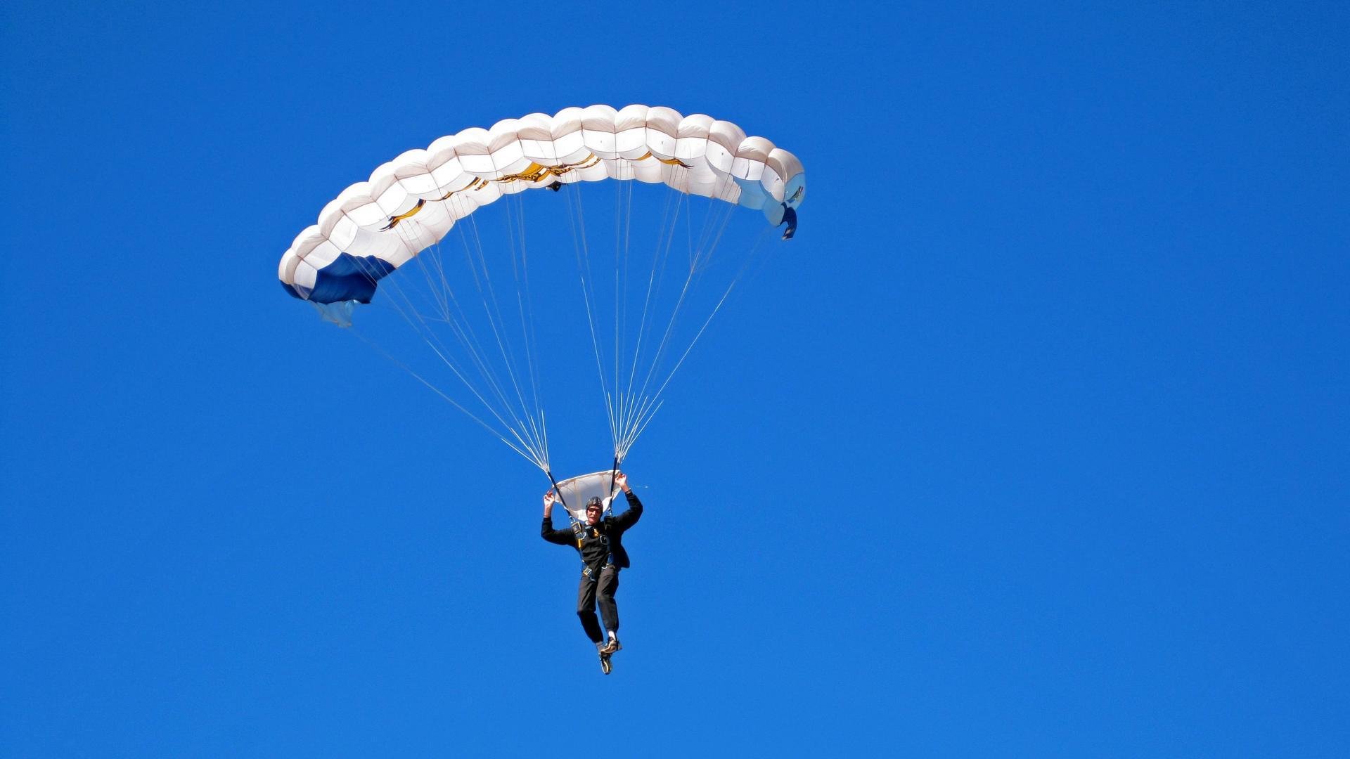 后程冲刺出彩,耐力型选手引关注,后程发力的意思