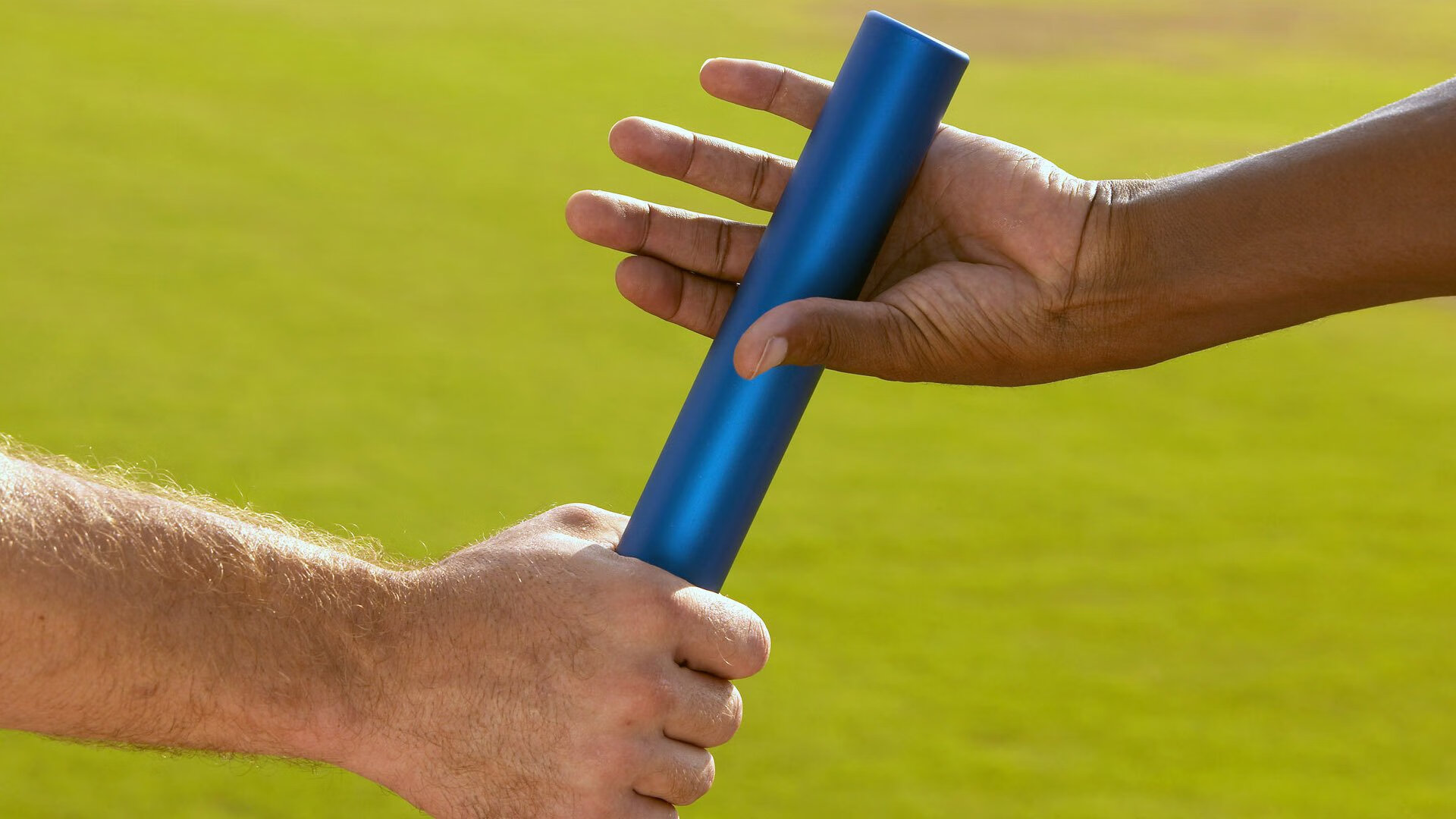 跨界合作的足球主题文化创意产业园逐步成型，推动体育产业升级